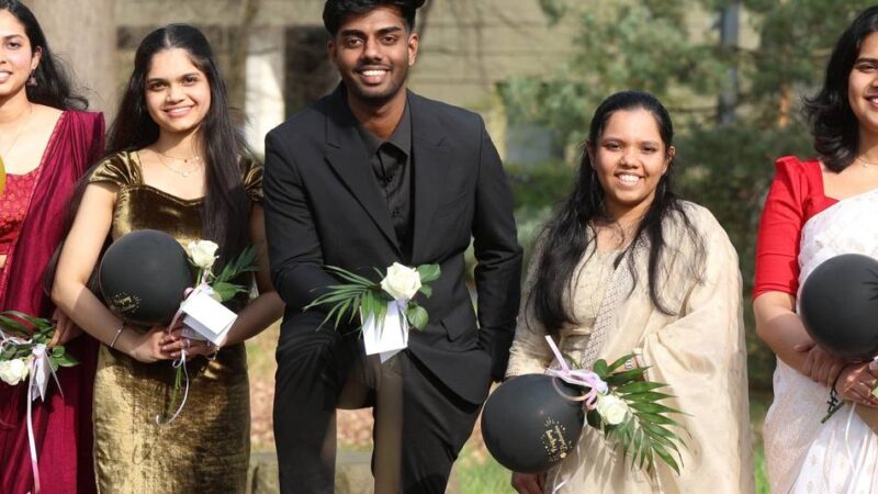Premiere am Klinikum Leverkusen: Die ersten Pflegeazubis aus Indien sind examiniert