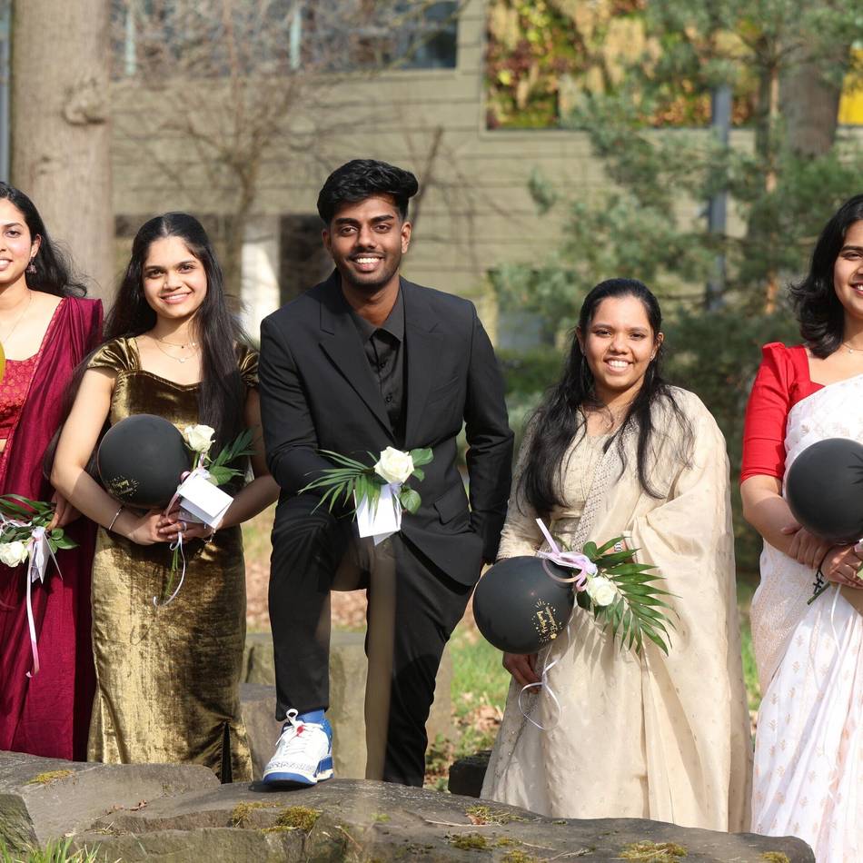 Premiere am Klinikum Leverkusen: Die ersten Pflegeazubis aus Indien sind examiniert