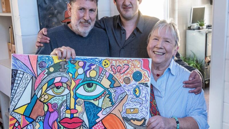 Vernissage von Necati Özen eröffnet: „Ich kann nicht alles sagen, aber ich kann alles malen“