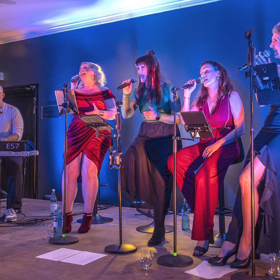 Aus dem Programm vom Kulturring Straelen: Formation „Pure.“ begeistert im Straelener Hof das Publikum