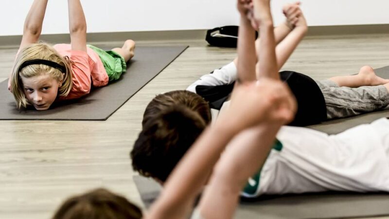 Für Familien in Mönchengladbach: Bewegungszirkus und Kinderyoga  – was die Jugendgesundheitswoche bietet