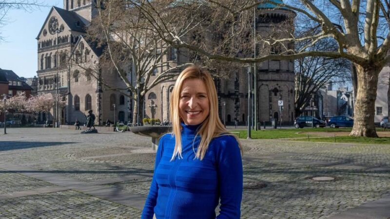 Stefanie Hertel kommt nach Neuss: Wie aus einer Schnapsidee ein Herzensprojekt wurde
