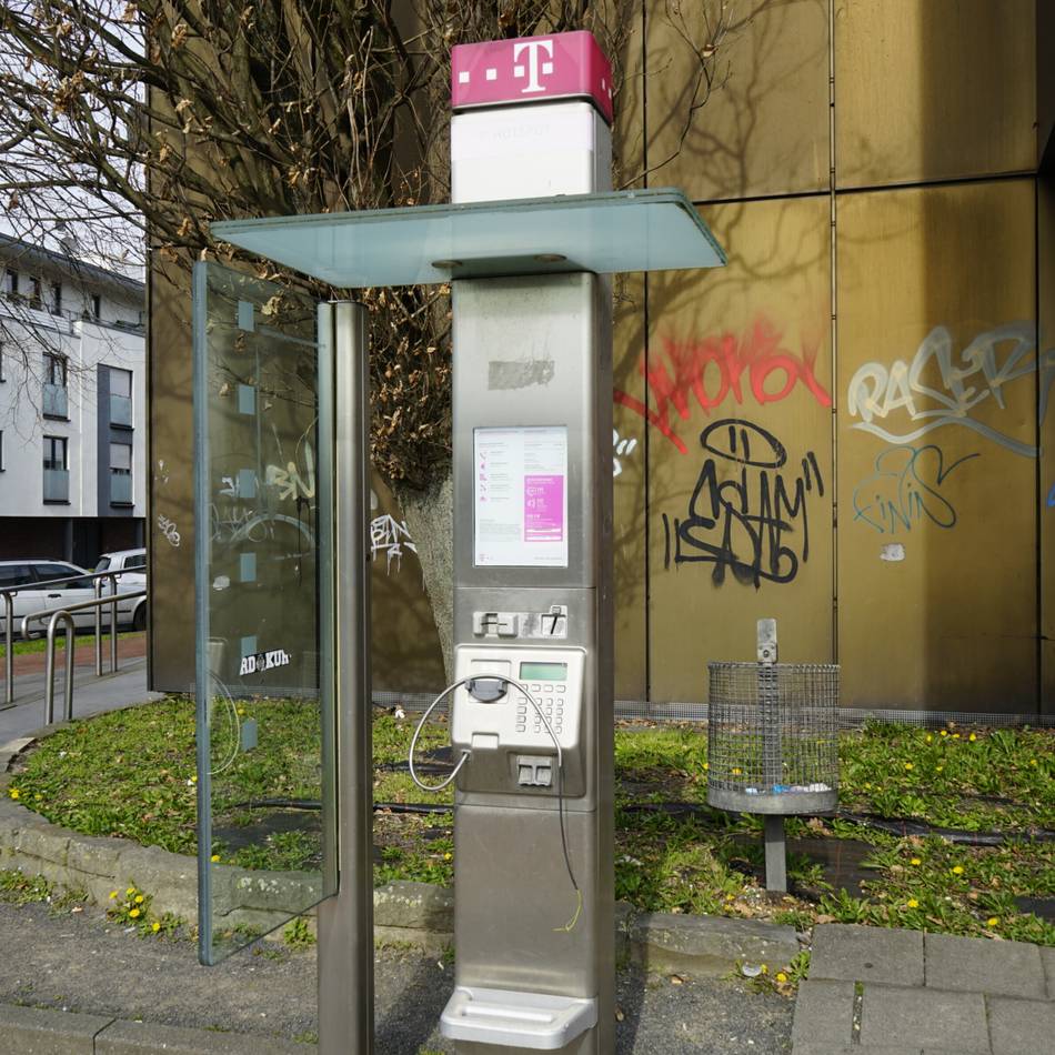 Fernsprecher als Relikt: Die letzten Grevenbroicher Telefonzellen – und warum sie noch stehen