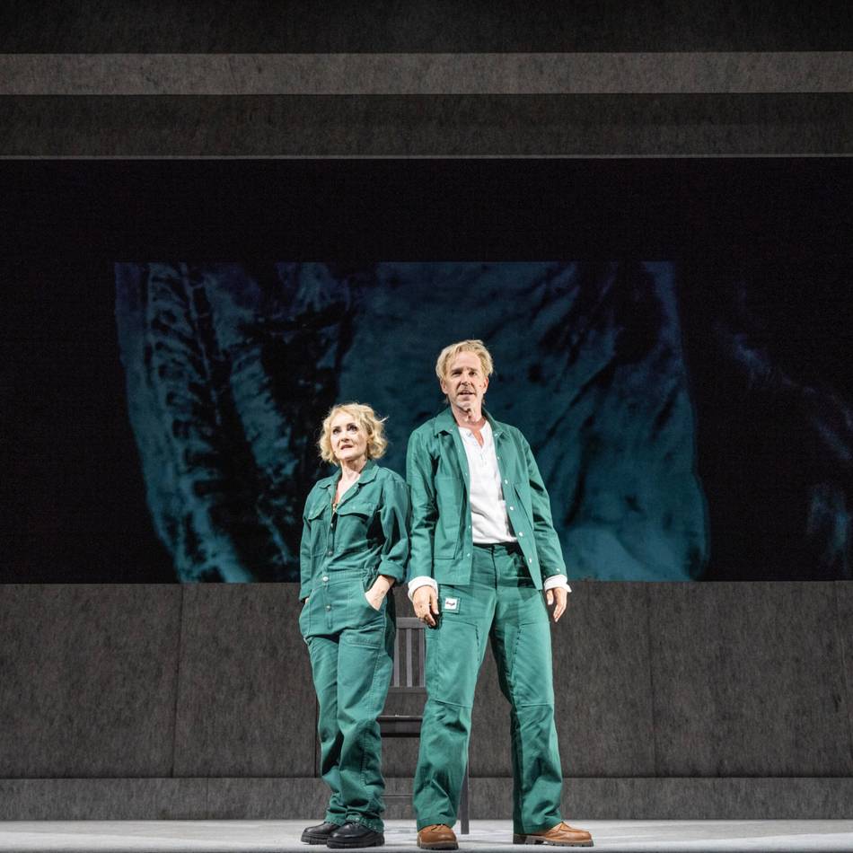 Auftakt des größten Duisburger Kulturfestivals : „Fremder als der Mond“ – Brechts Leben in Songs begeistern Akzente-Publikum