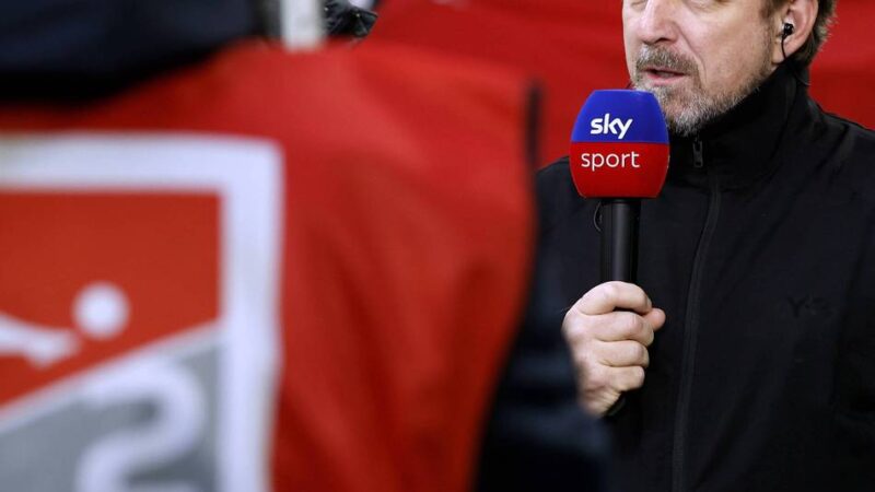 Umstrittene Entscheidung gegen Fortuna: Kein Elfmeter für Egouli – warum Mislintat trotzdem den Schiedsrichter lobt