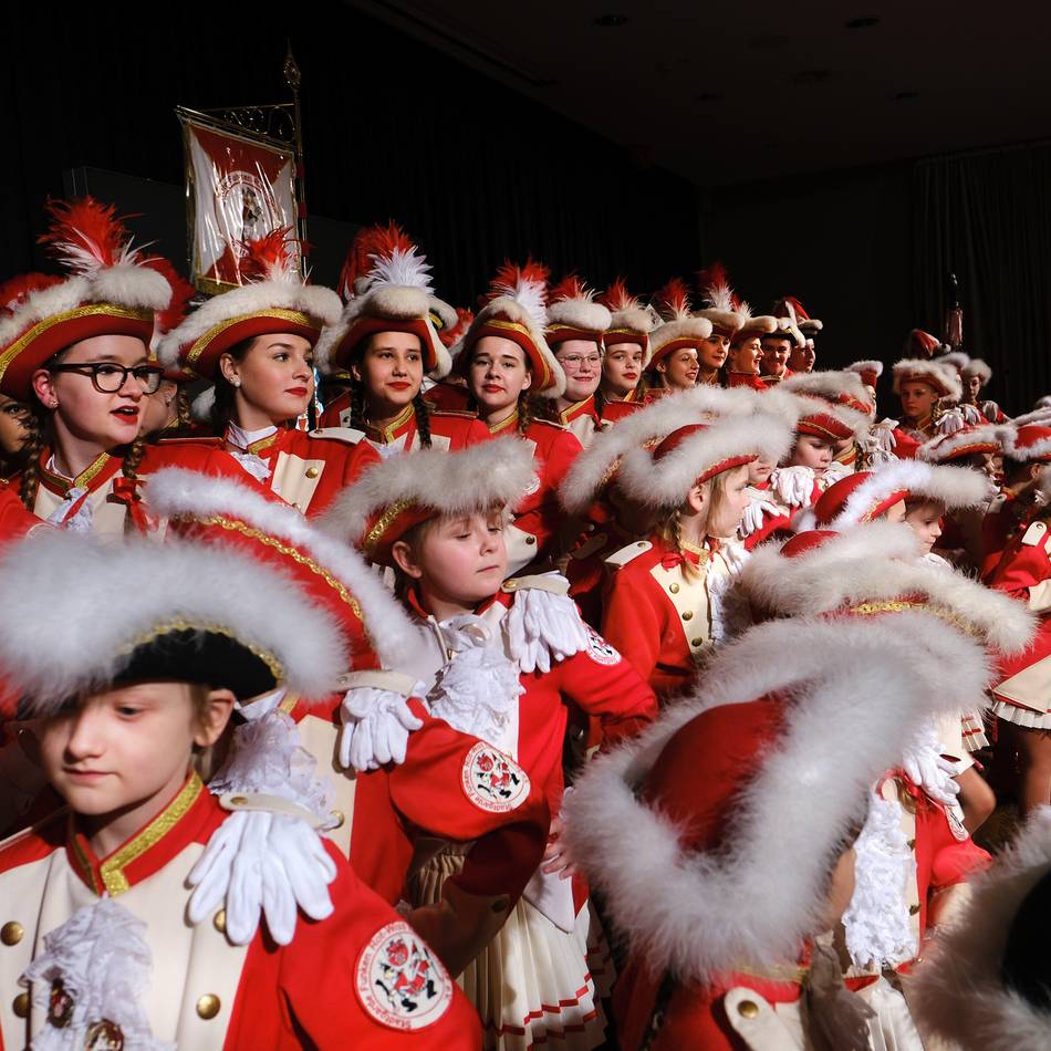Rote Funken Ratingen: Verein dankt Ehrensenatoren für Unterstützung