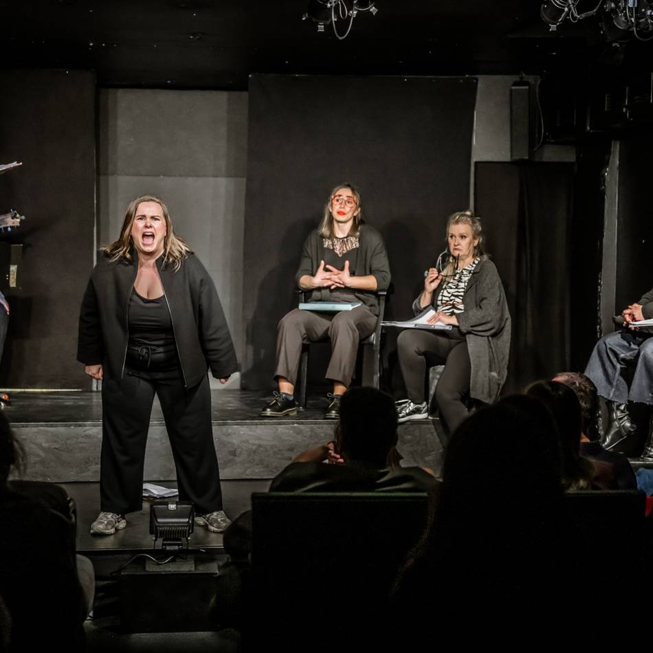 Theater in Düsseldorf: Theaterfabrik erzählt Orwells Animal Farm neu