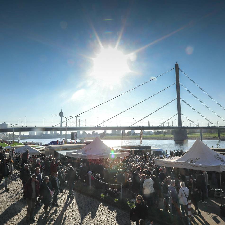 Von April bis November am Rhein: Fischmarkt-Saison startet in Düsseldorf – das sind die Neuheiten und Termine