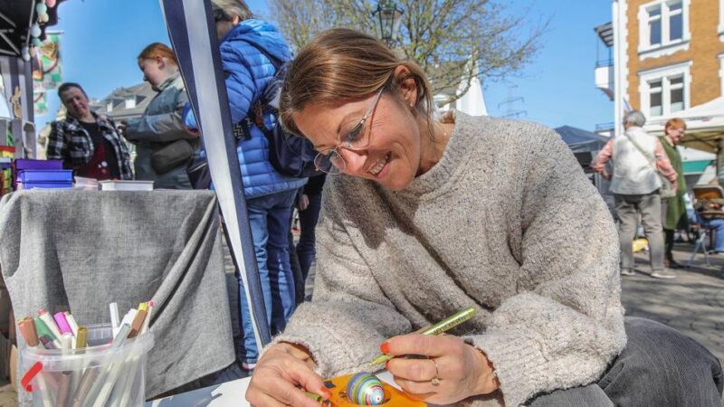 Fest in Düsseldorf-Eller: Ostermarkt zieht viele Besucher an – „für die Beschicker wird es schwieriger“