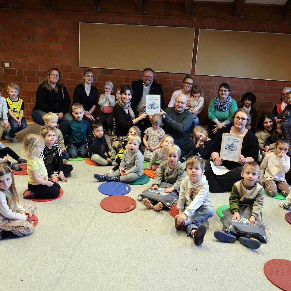 Auszeichnung für Kita „Am Kerper Weiher“ in Korschenbroich: „Wir möchten Natur nicht nur erklären, wir möchten sie gemeinsam erleben“