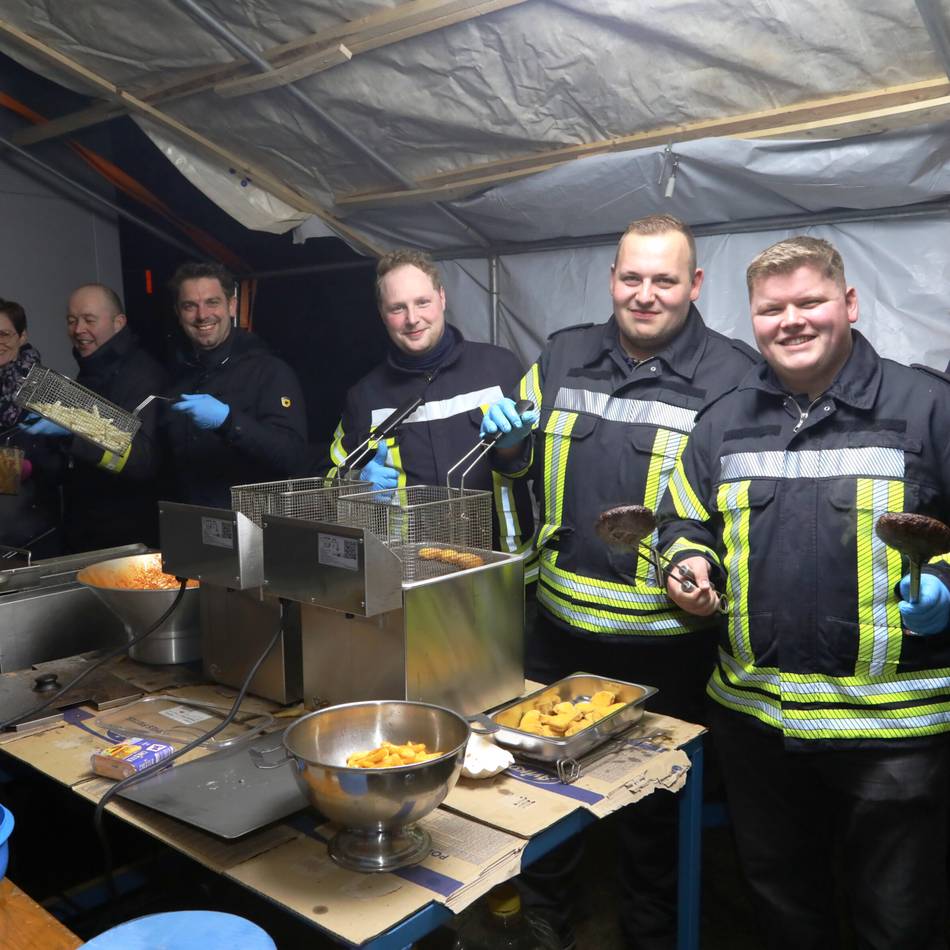 Feuerwehr-Party Labbeck@fire: Heißes Familienfest ging bis in den frühen Morgen