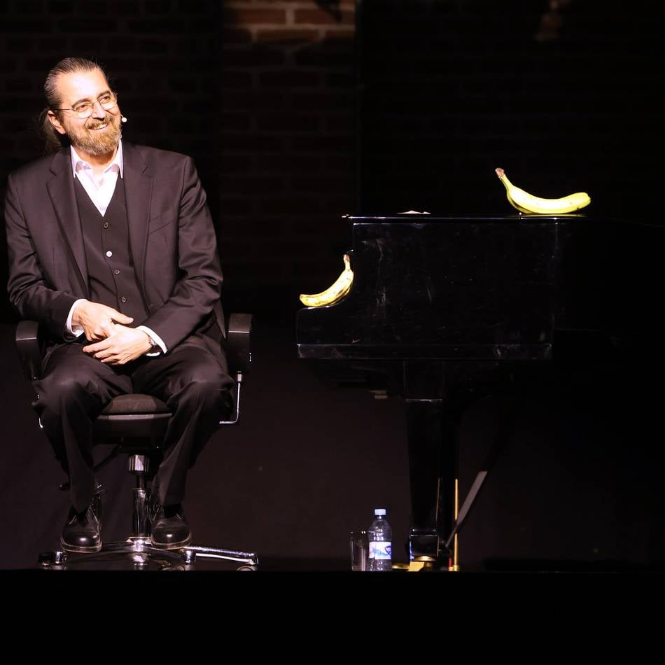 Hagen Rether in Mönchengladbach: Gnadenlos und mit Humor gegen „Orangenmänner“ und Demokratiefeinde