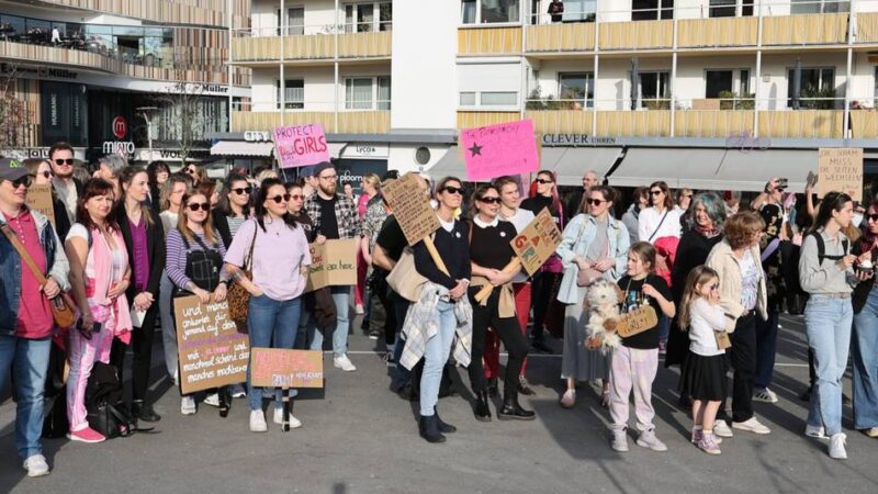 Demonstration in Mönchengladbach: „Töchter-Kollektiv“ will Frauenrechte sichtbar machen