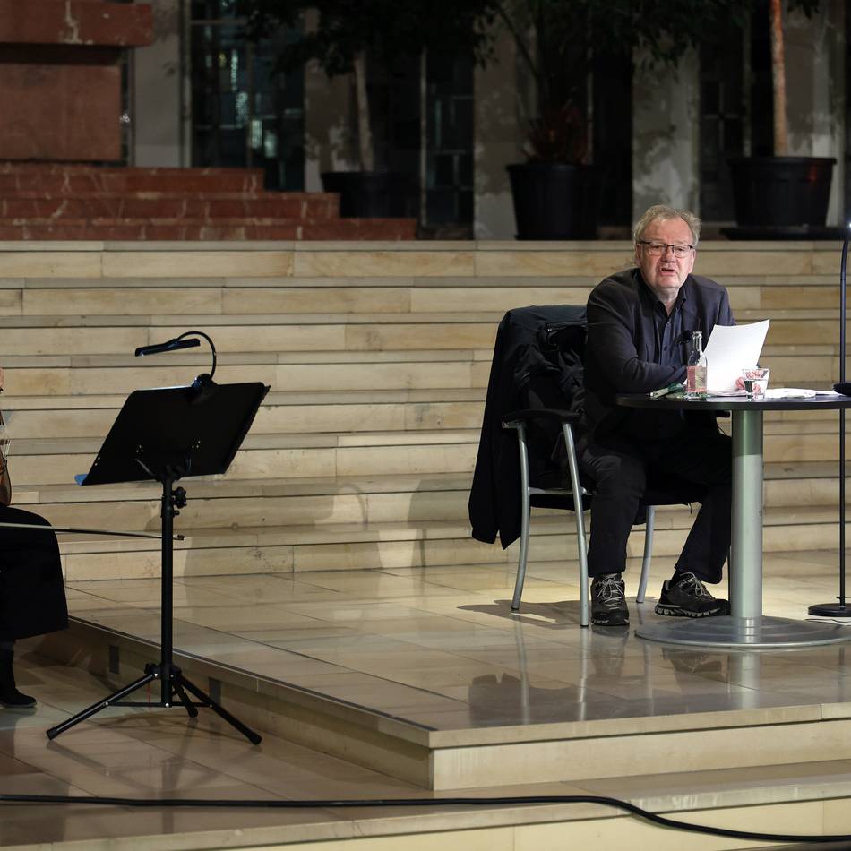 Willi Achten liest in Mönchengladbach: Eine warmherzige Geschichte vom Sterben