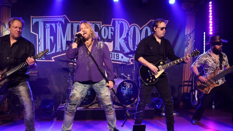 Festival-Atmosphäre in Mönchengladbach: Festival-Atmosphäre, Nostalgie und Ekstase bei Rock-Marathon