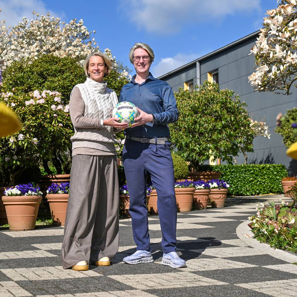 Martina Voss-Tecklenburg und Nicolai Müller: „Es ist wichtig, was zurückzugeben“