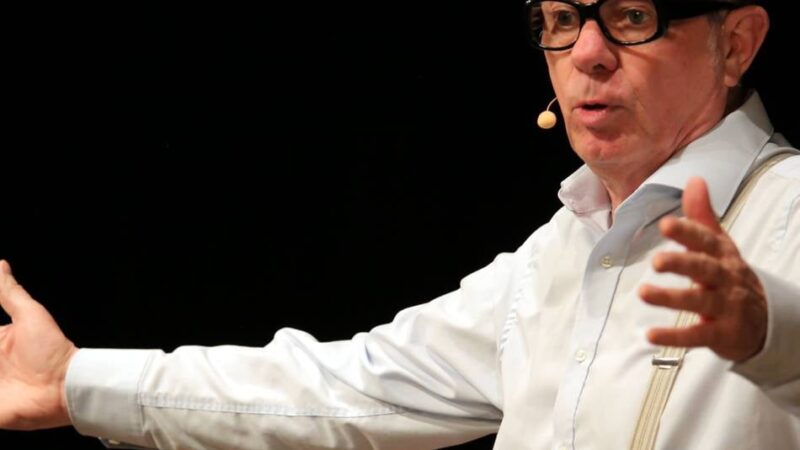 Ausverkaufte Stadthalle: Mit Knebel „von innen jung bleiben“