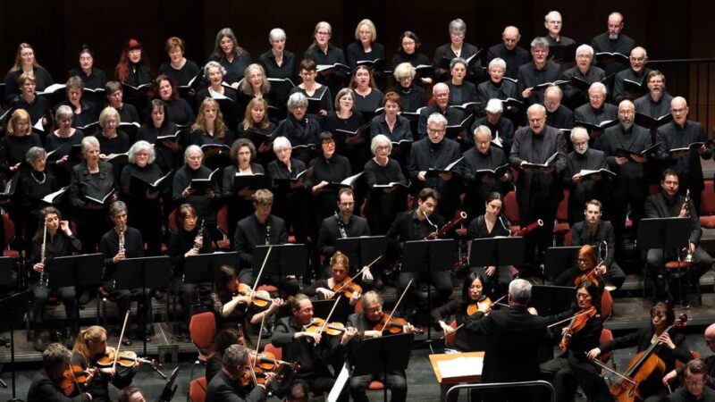 Beeindruckender Abend im Forum: Bachchor Leverkusen singt Spohr-Oratorium