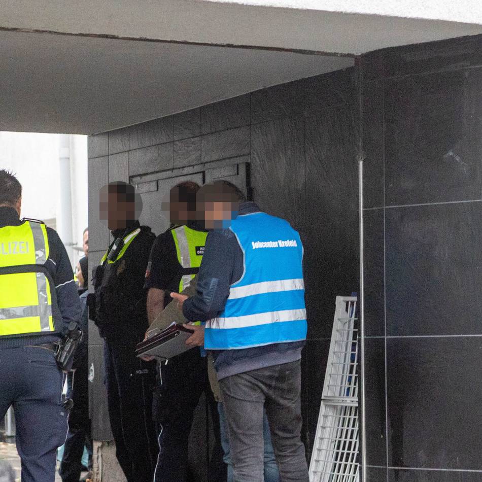 Schrottimmobilien-Razzia in Krefeld: Vier Wohnungen nach Kontrollen gesperrt