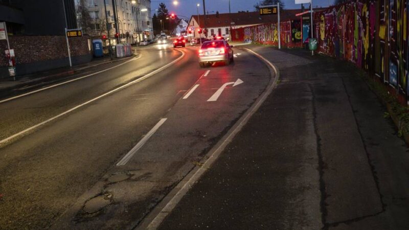 Verkehrskonzept in Düsseldorf: Befürchtetes Verkehrschaos rund um Cirque du Soleil blieb aus