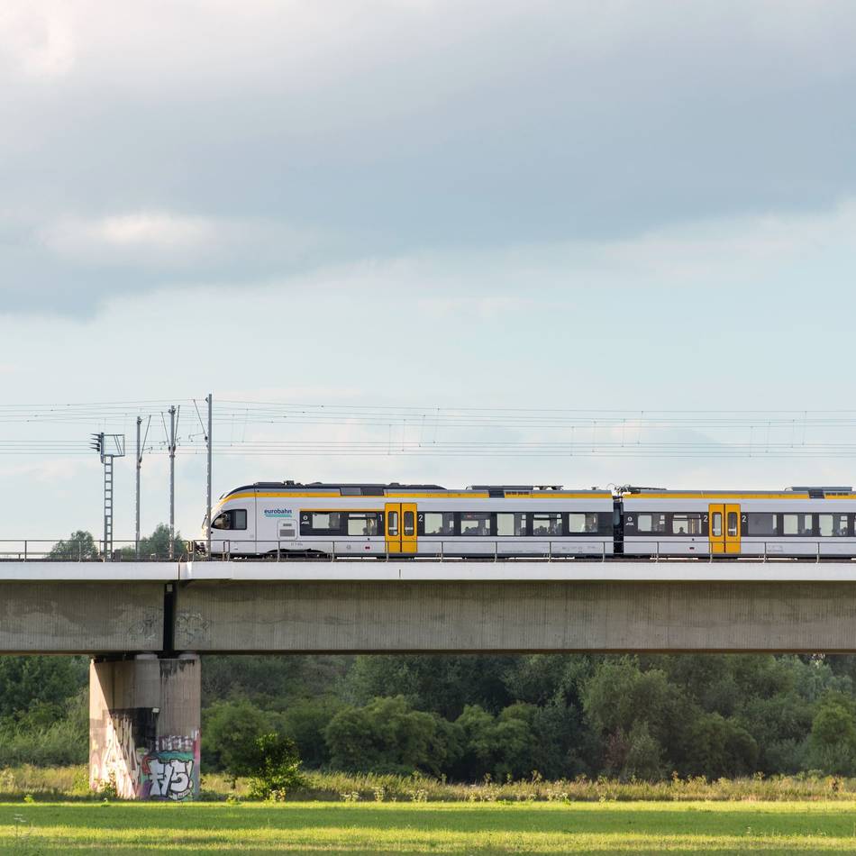 Keine Weiterfahrt bis Eindhoven: Ausbau des RE13-Schienenverkehrs verzögert sich