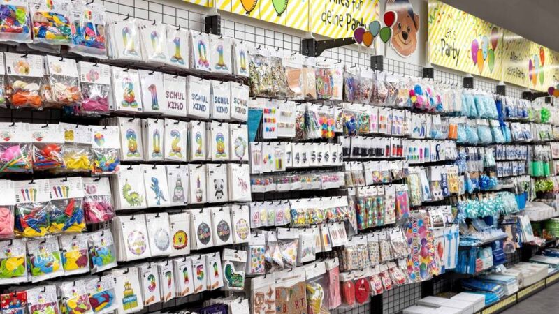 Discounter-Eröffnung in Galeria-Gebäude: Gratis-Donuts, Popcorn – und Kritik von der CDU