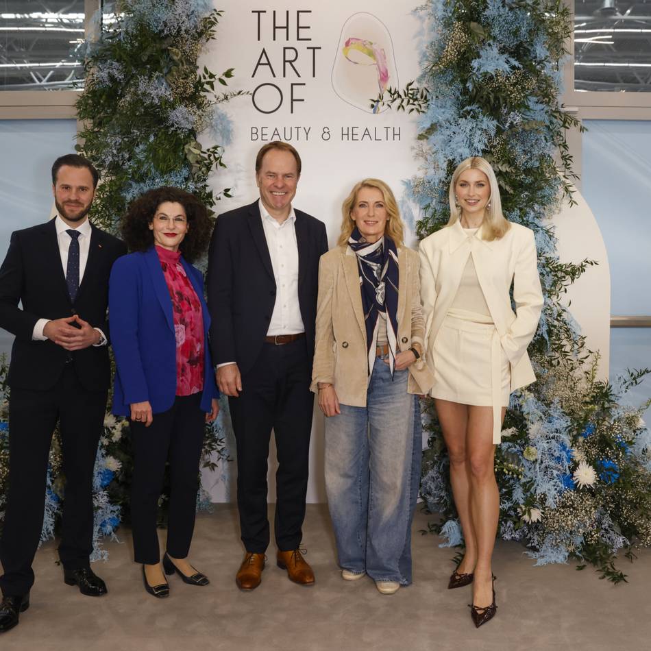 „The Art of Beauty & Health“ in Düsseldorf: Promi-Schaulaufen bei Beauty-Messe in Düsseldorf