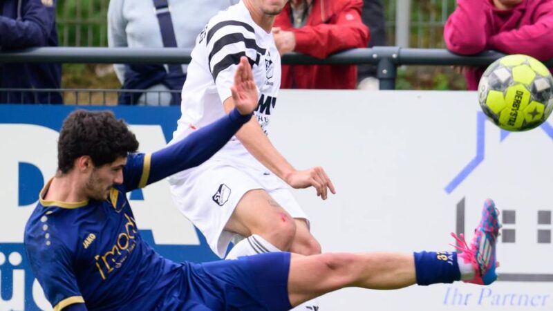 Spitzenspiel gegen den SV Scherpenberg: Derby-Knaller beim SV Budberg unter Flutlicht