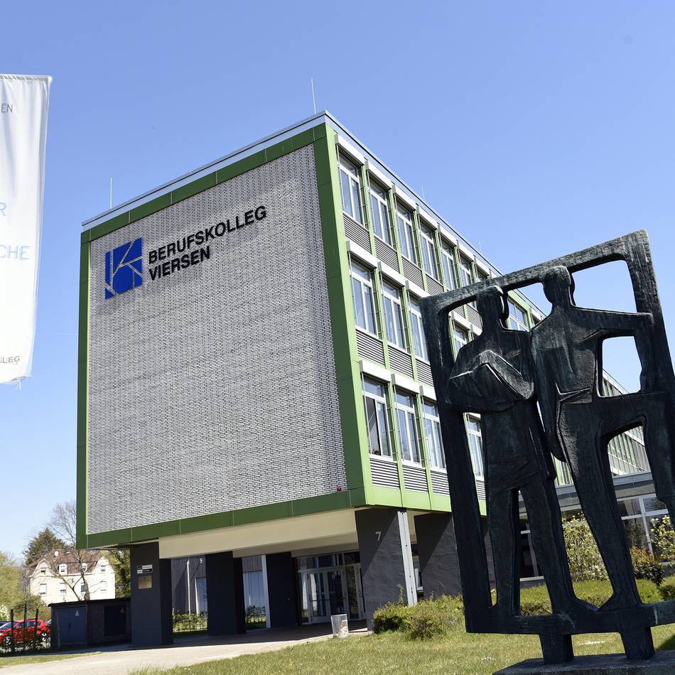 Aktion des Weiterbildungsverbands Mittlerer Niederrhein: Weiterbildungsmesse am Berufskolleg Dülken