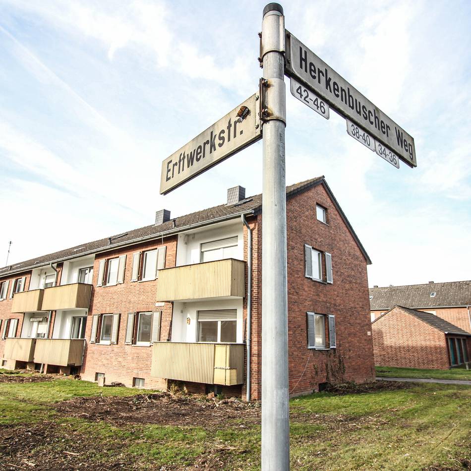 Für Feuerwehr, THW und Polizei: Abbruchhäuser in Grevenbroich werden Kulisse für Einsatzübungen