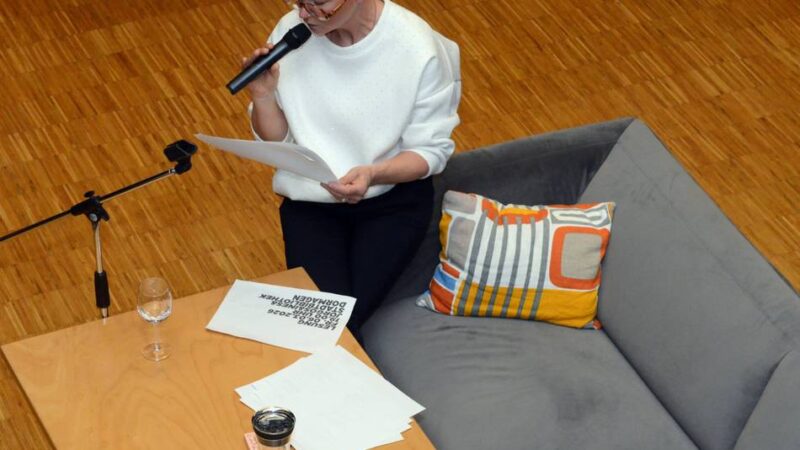 Lesung von Zonserin Ines Maria Wallraff: Wie ein Tag im August ihr Leben komplett veränderte