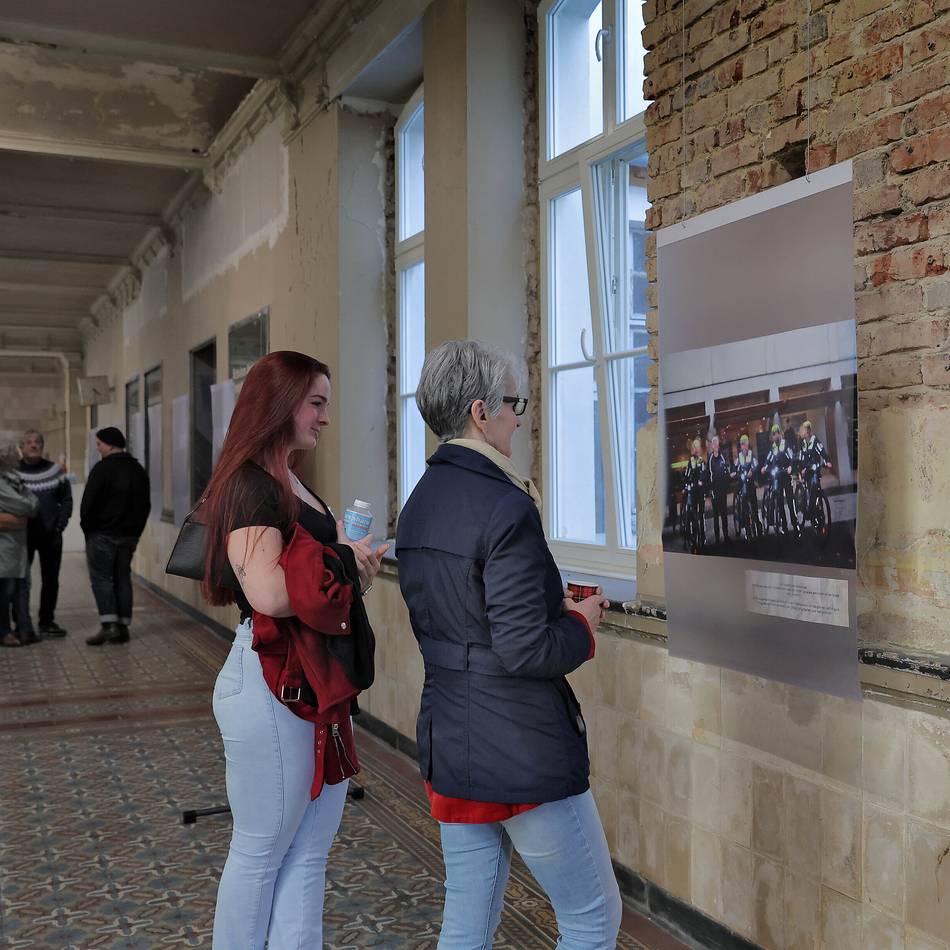 Wohnungslose in Krefeld: Foto-Ausstellung ist jetzt auch online zu sehen