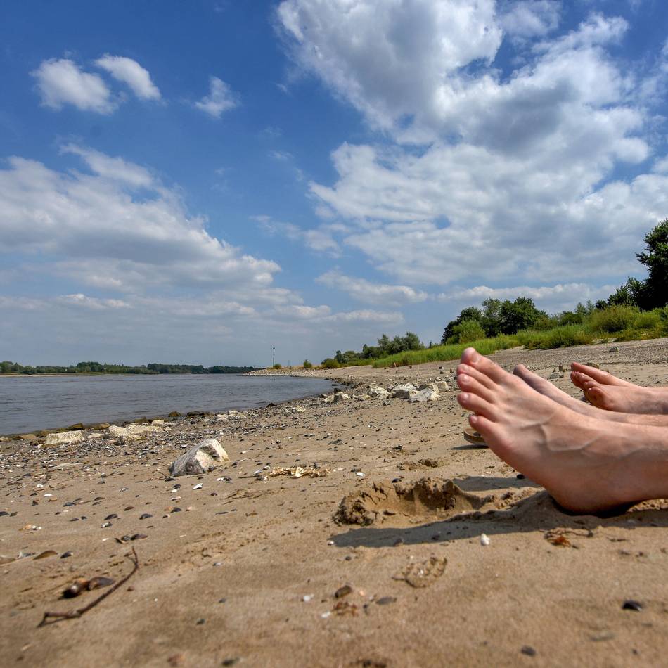 Fluss voller Gefahren: Noch gibt es offene Fragen rund um das Badeverbot im Rhein in Kleve