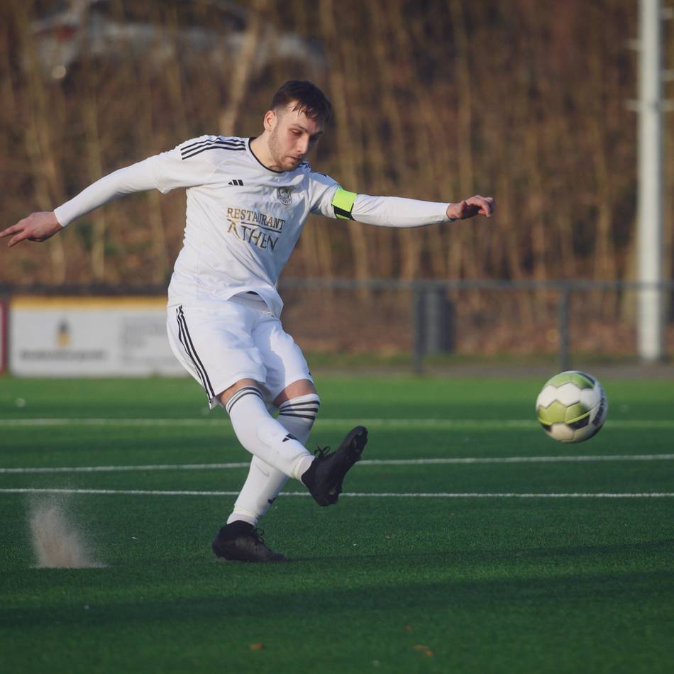 Das Topspiel in der Fußball-Kreisliga A: So feiert Spitzenreiter Siegfried Materborn Saisonsieg Nummer 16