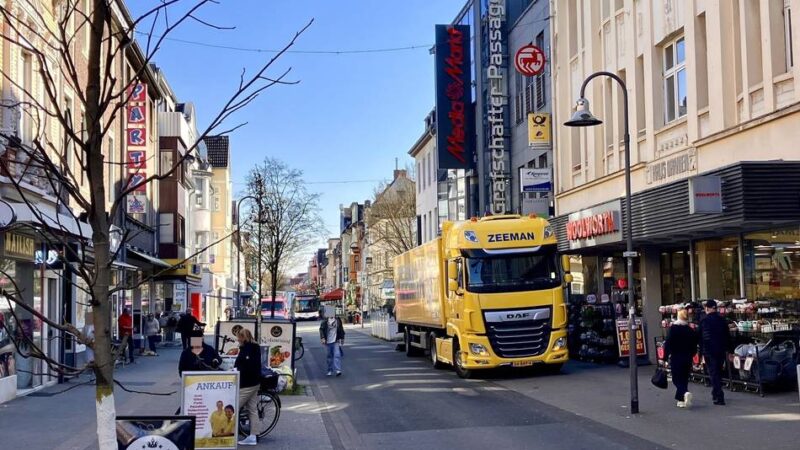 Homberger Straße in Moers: Angstraum im Dunkeln – 22 von 28 Straßenlaternen defekt