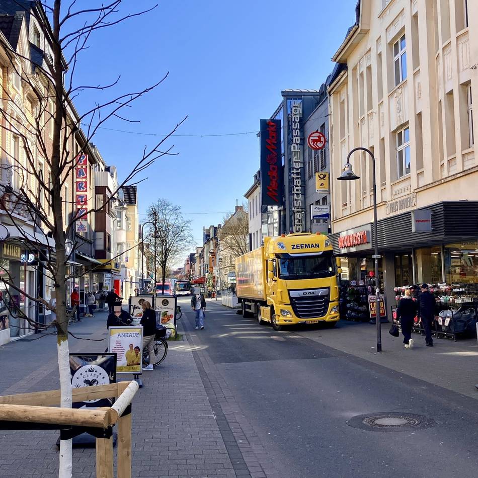 Homberger Straße in Moers: Angstraum im Dunkeln – 22 von 28 Straßenlaternen defekt