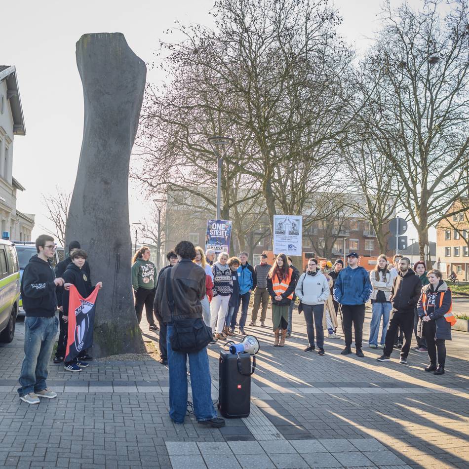 Schulstreik gegen Wehrdienst in Kleve: „Sie wollen Krieg, aber wir wollen eine Zukunft“