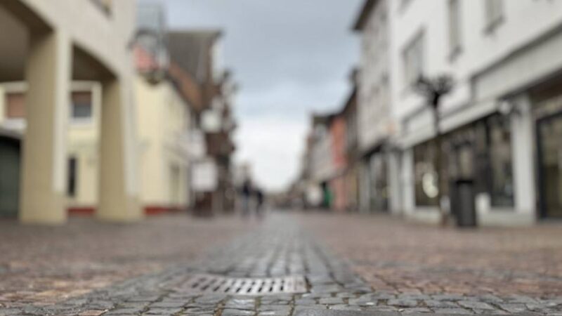 Zustand von Einkaufsstraße: Inklusionsbeirat sieht „erhebliches Sicherheitsrisiko“ in Xantens Fußgängerzone
