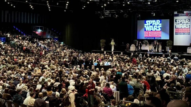 „Spar Wars“ im Rathaus: Mitarbeiter kritisieren Düsseldorfer OB Keller für Personalkürzungen