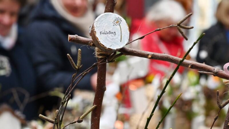 Kreativmarkt in Wermelskirchen: Frühjahrsmarkt gewinnt spürbar an Publikum