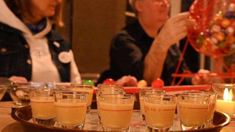Spieleabend in Wermelskirchen: Die Wermelskirchener lieben Bingo – und Eierlikör