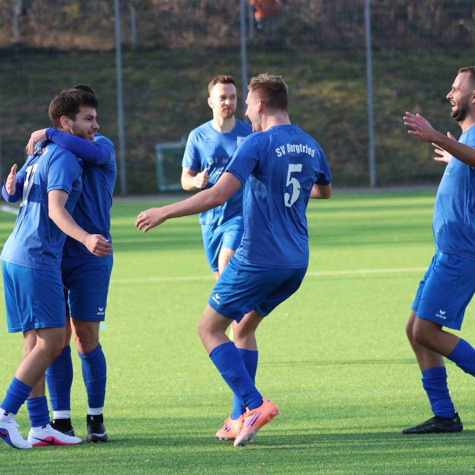 Vorsprung auf die Abstiegsplätze: Stefan Müller formt SV Bergfried zum Team der Stunde