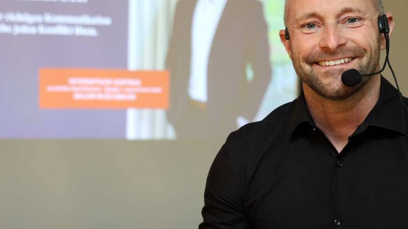 Bestseller-Autor Buschbaum in Leverkusen: „Der Körper spricht immer – auch wenn wir schweigen“