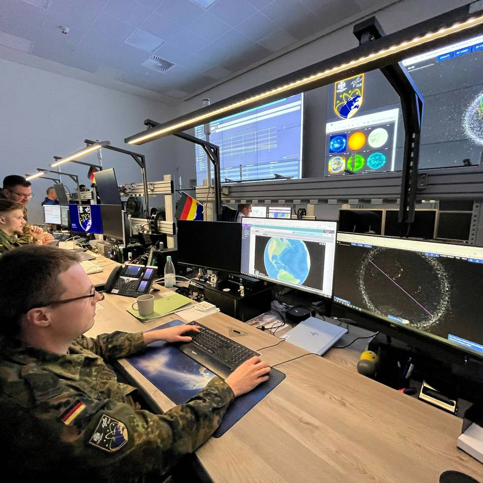 Meteorit-Einschlag in Deutschland: Was das Weltraumlagezentrum in Uedem im All beobachtet