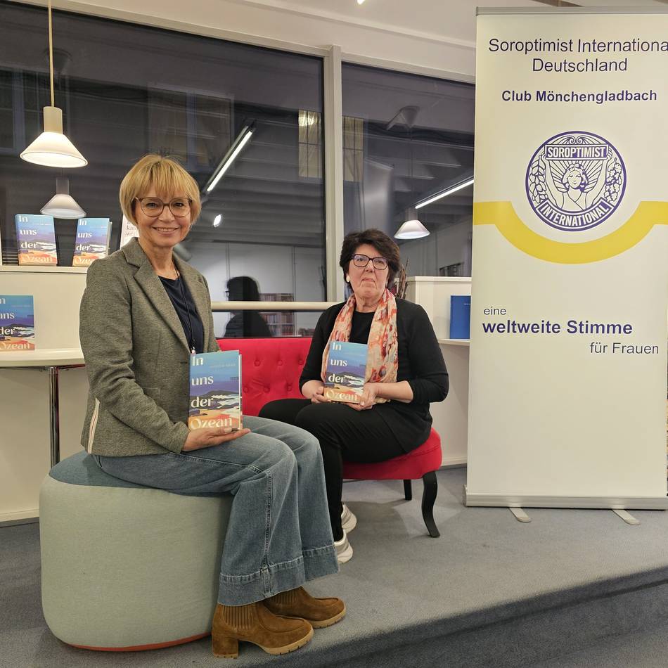 Benefizlesung in Mönchengladbach: Wie eine Biologin die Welt rettete