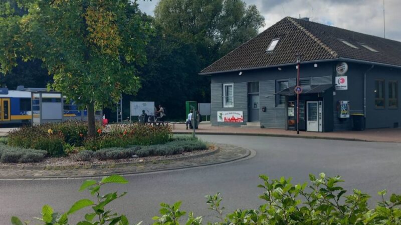 Toilette am Bahnhof in Xanten: „Die Bahn zieht sich zurück – ist es zielführend, dass wir einspringen?“