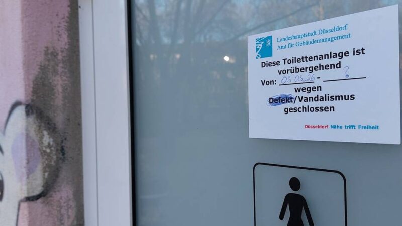 Straftat in Düsseldorf: Nach Vandalismus – Toilette am Hermannplatz gesperrt