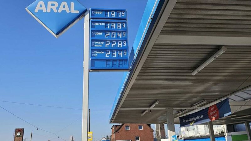 Gestiegene Spritpreise auch in Hilden und Haan: „Viele wissen nicht mehr, wo sie das Geld noch herholen sollen“