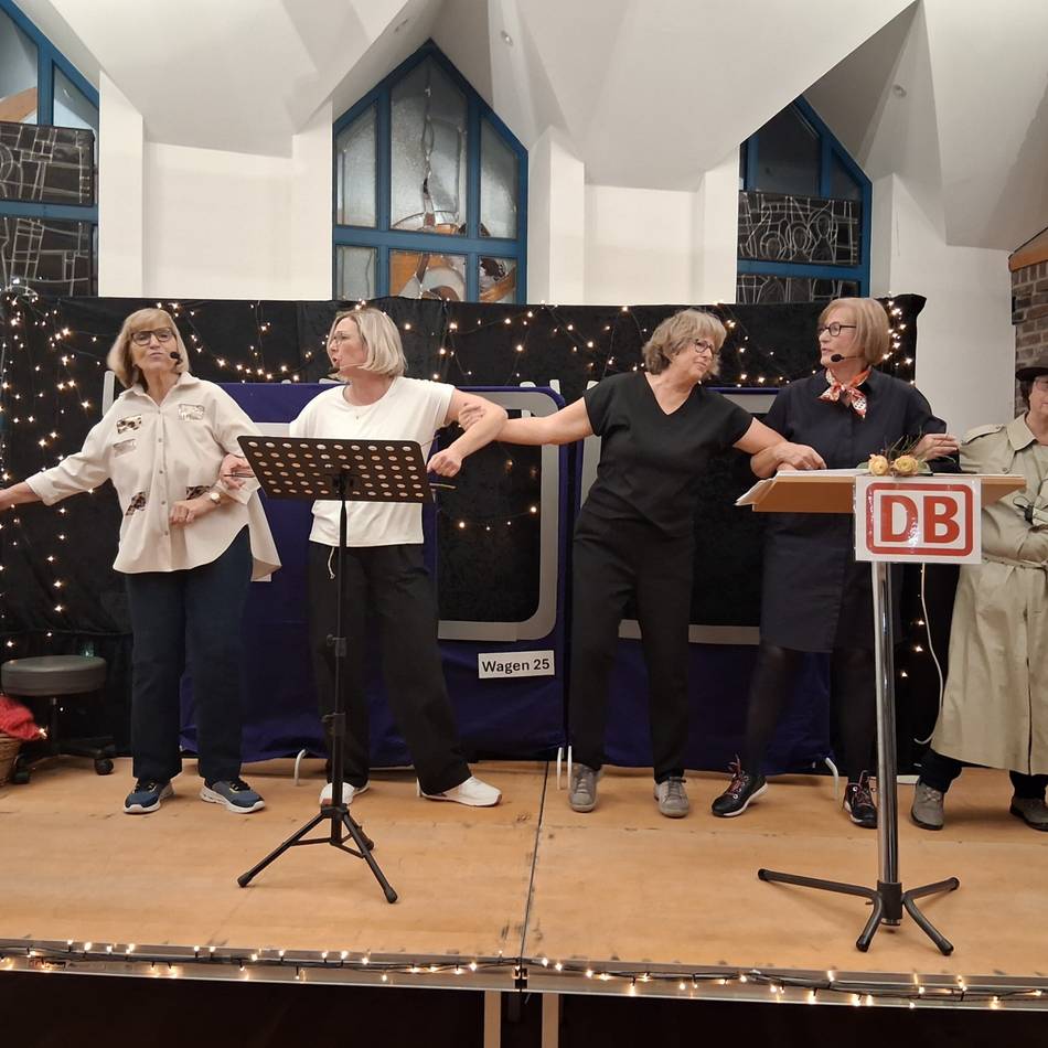 Heimatliebe in Korschenbroich: Wie bei der „Ladies Neit“ Fenster ohne Scheiben geputzt werden