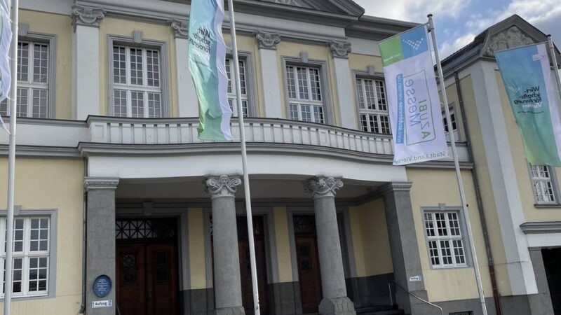 Tanzvorführung in der Festhalle Viersen: Wie Künstler das Älterwerden erkunden